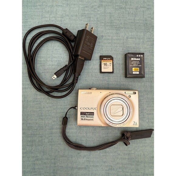 Nikon COOLPIX S6100 Compact Digital Camera Bundle Charger Battery 16GB Card - Picture 1 of 15